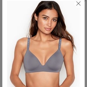 VS Blue Wireless Lightly Lined T-Shirt Bra